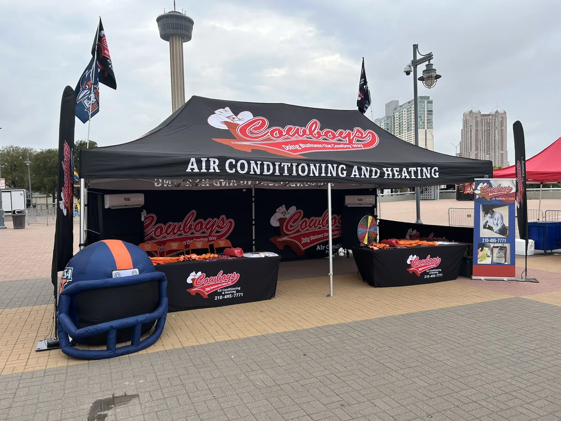 UTSA game day at Hemisfair